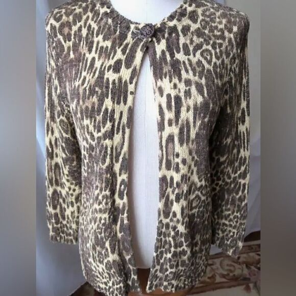 🌟Tweeds sz L cardigan Leopard Print🌟 - Picture 1 of 7
